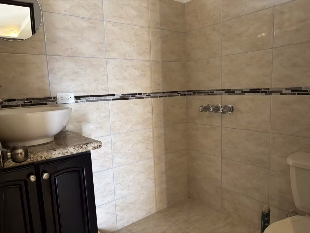 Lindo y seguro apartamento en Granadilla, Curridabat - foto 5