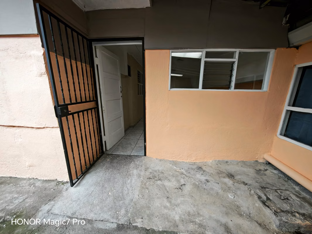 Apartamento 2 cuartos en Desamparados - Seguro y Céntrico - foto 8