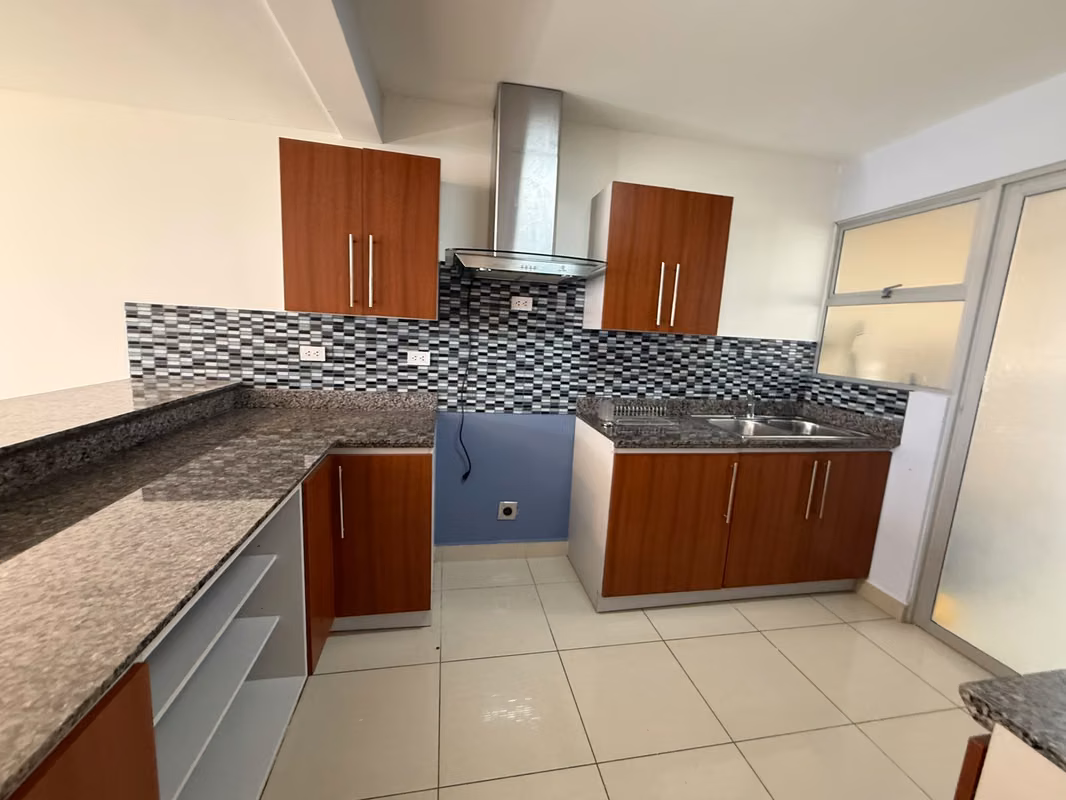 Casa Moderna en Condominio Barlovento, La Unión - foto 6