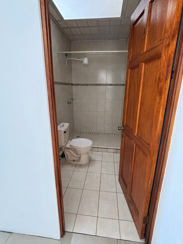 Acogedor apartamento de 1 habitación en Guadalupe - foto 5