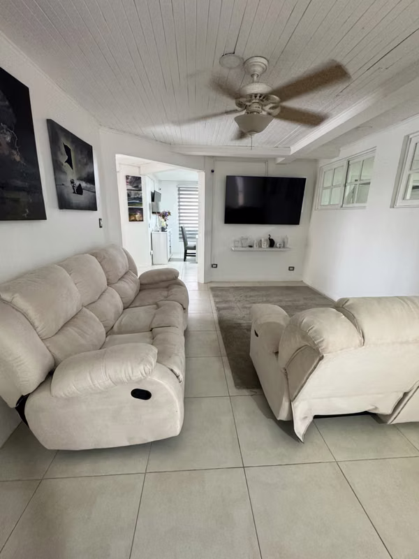 Amplia casa en San Joaquín, ideal para familias o roommates - foto 5