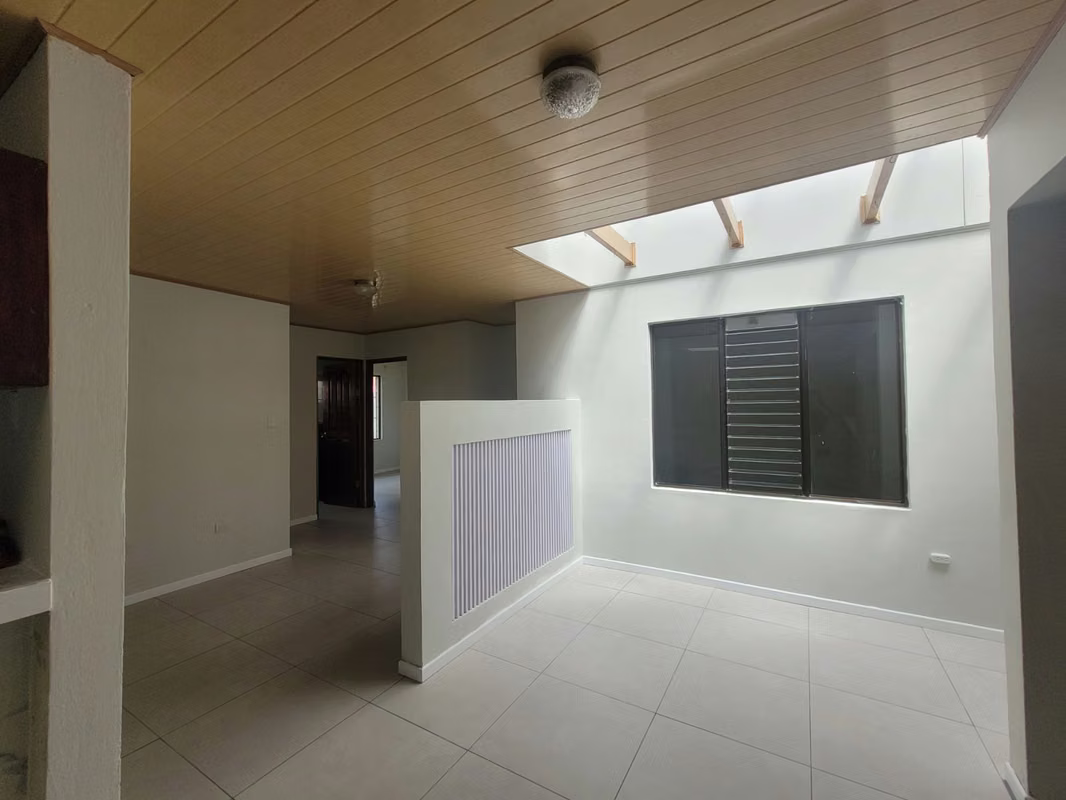 Amplia casa en alquiler en Coronado, San José - foto 3