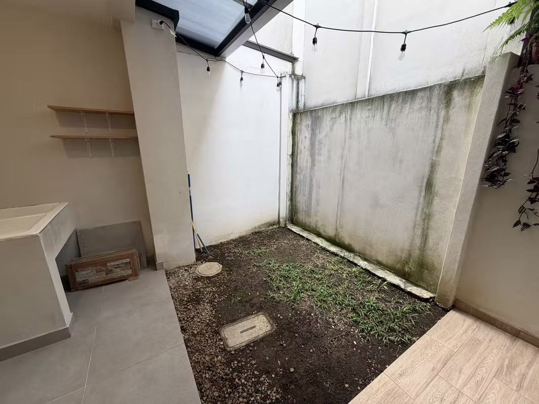 Moderna casa con terraza y amenidades en Montes de Oca - foto 13
