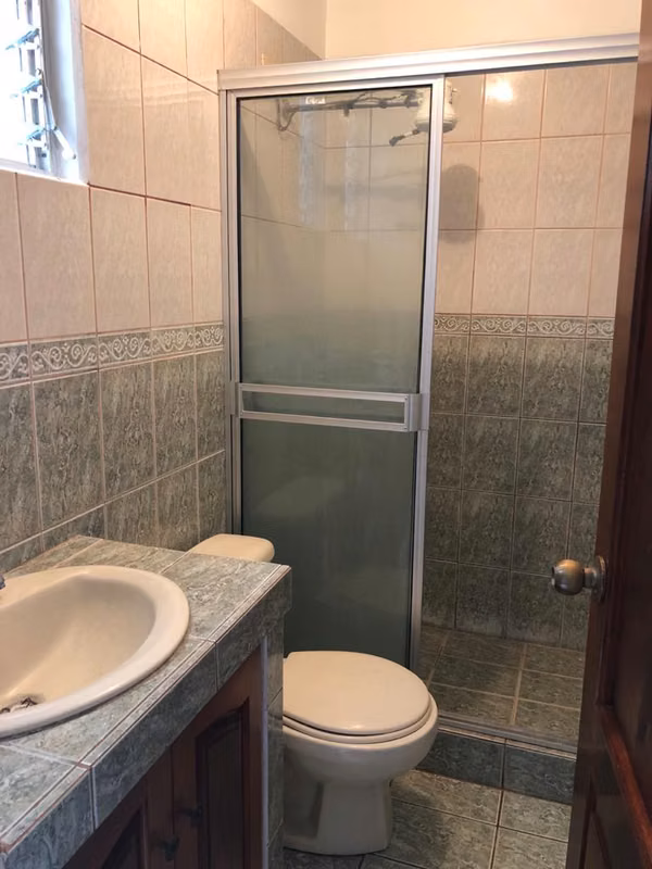 Apartamento de Dos Dormitorios en Tibás, San José - foto 11