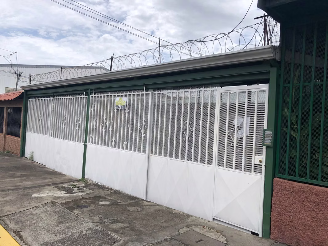 Apartamento de Dos Dormitorios en Tibás, San José - foto 12