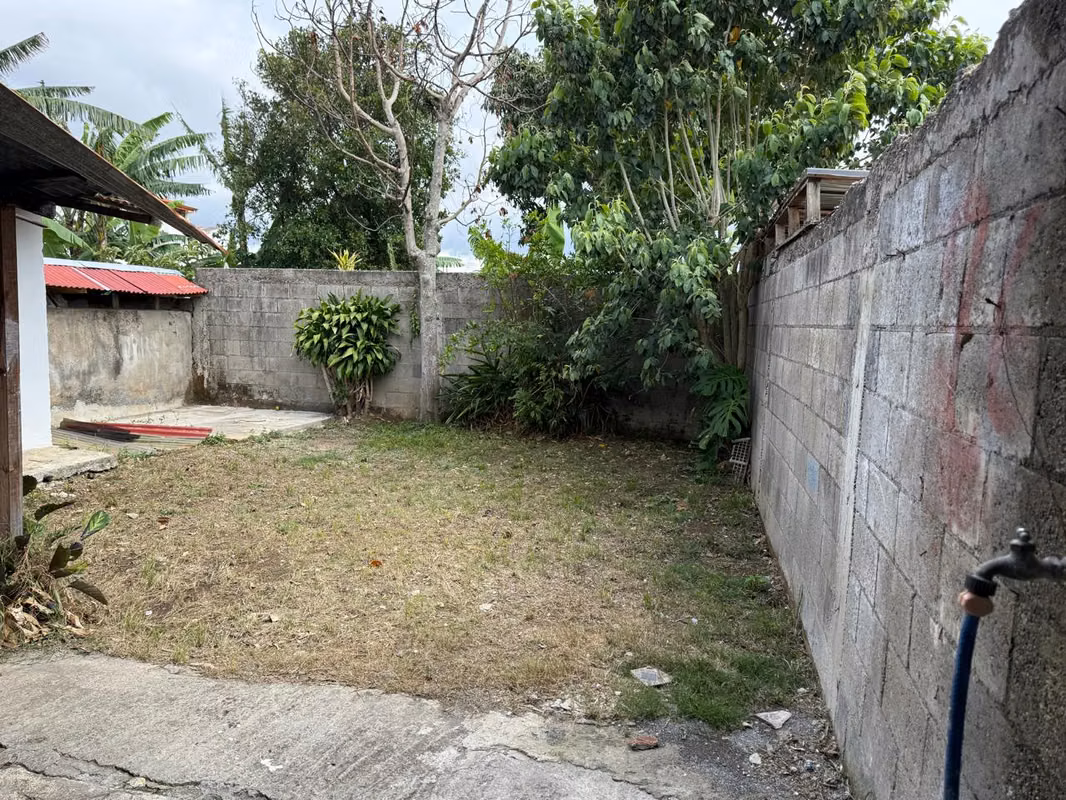 Casa en alquiler ideal para vivienda o comercio en Santo Domingo - foto 10