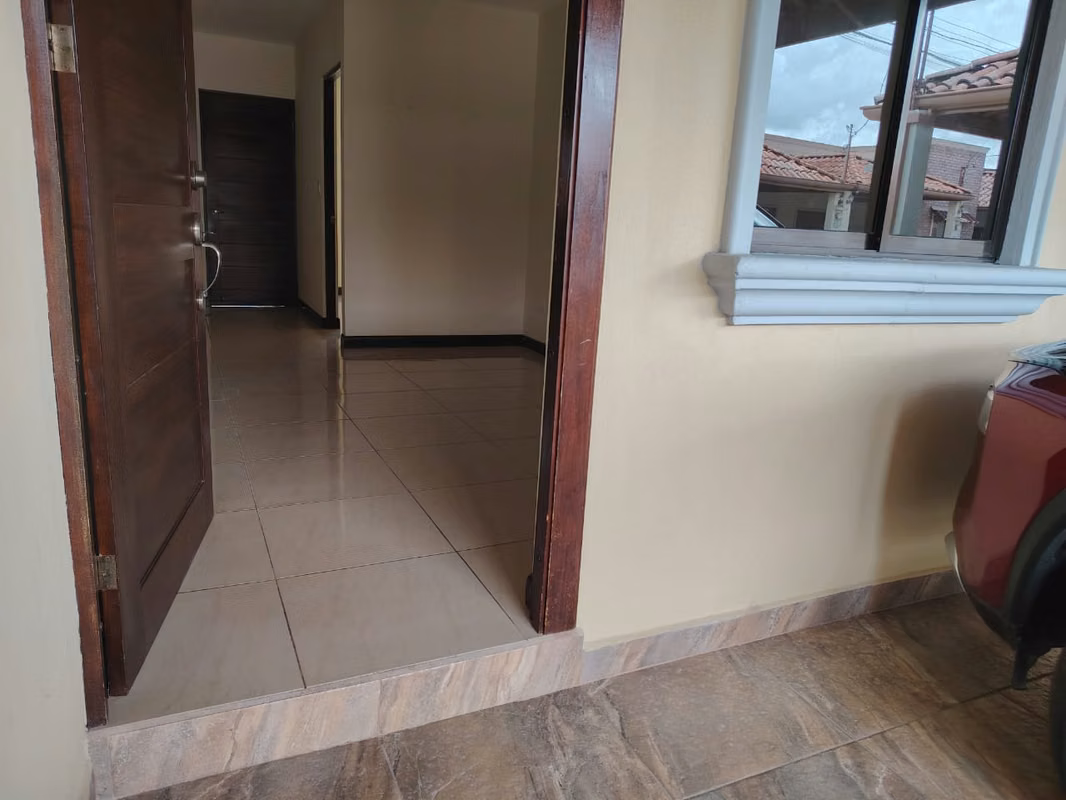 Linda casa en Condominio La Rueda, Cartago - foto 3