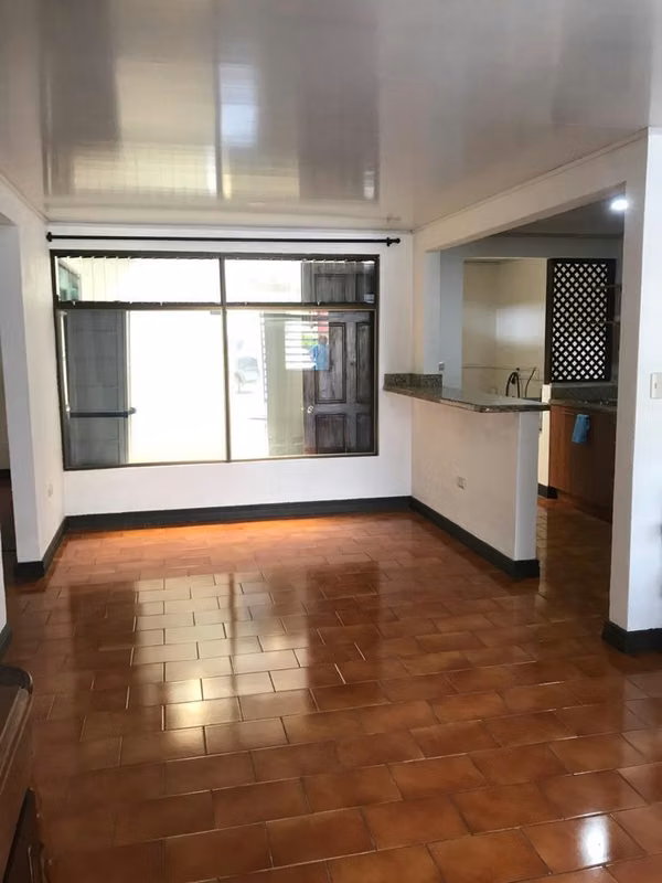 Casa en alquiler en el centro de Moravia, San José - foto 2