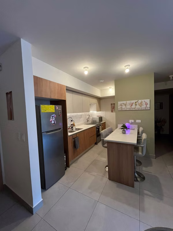 Moderno apartamento en Lomas de Ayarco, Curridabat - foto 2