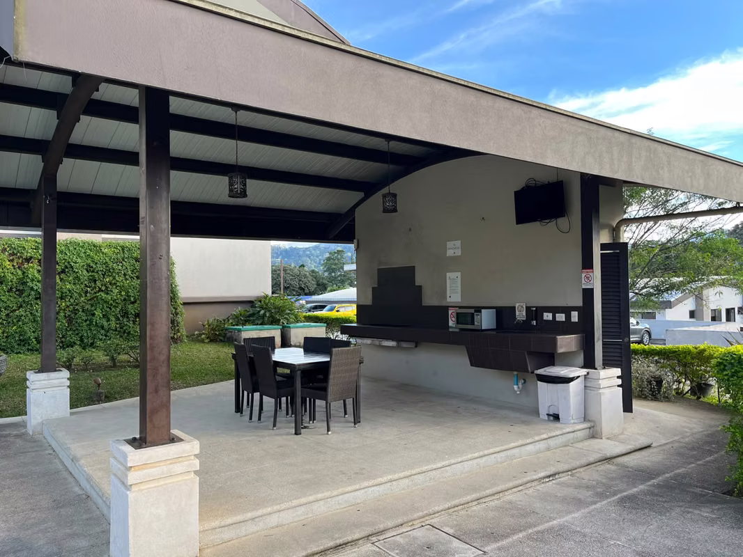 Moderno apartamento en Lomas de Ayarco, Curridabat - foto 12