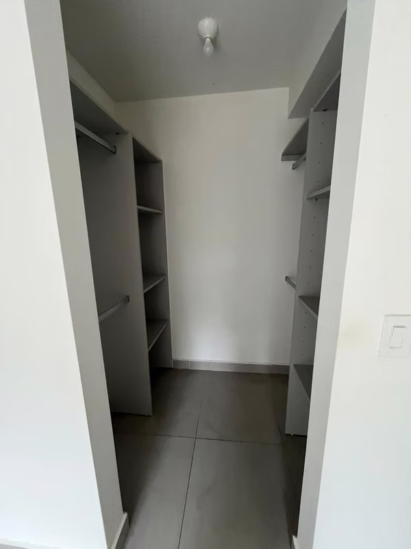 Moderno apartamento en Lomas de Ayarco, Curridabat - foto 5