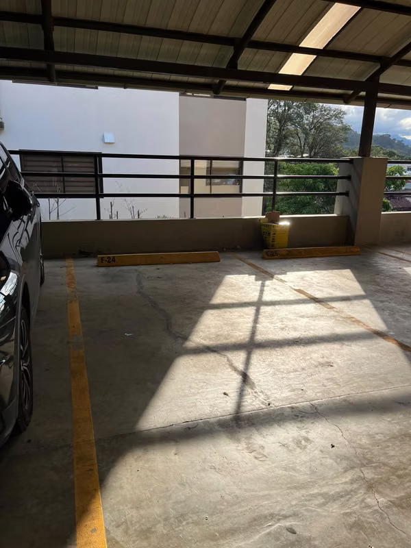 Moderno apartamento en Lomas de Ayarco, Curridabat - foto 9