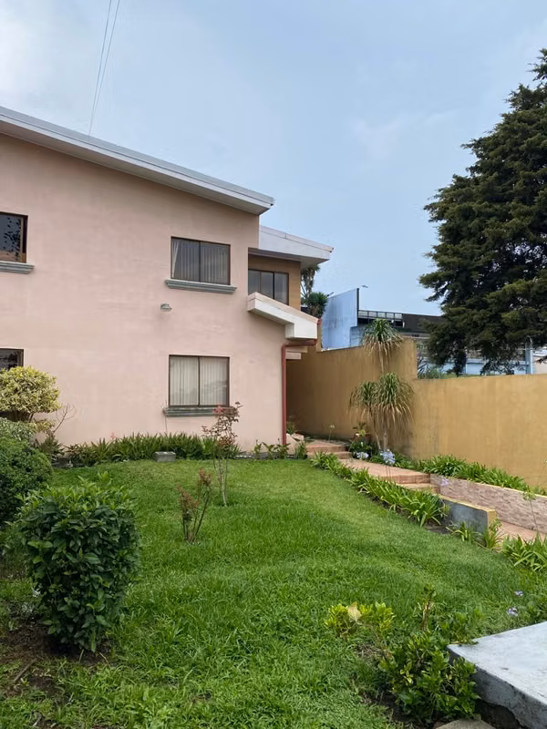 Acogedor apartamento en Moravia, ideal para pareja - foto 2