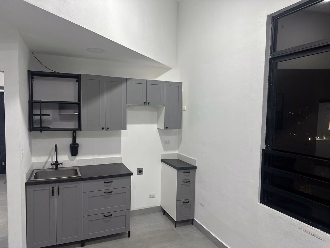 Acogedor apartamento en Moravia, ideal para pareja - foto 11