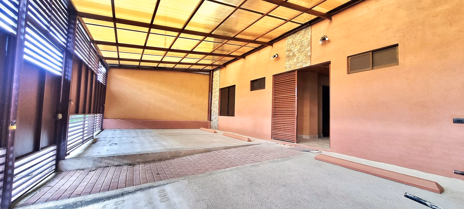 Acogedor apartamento en Moravia, ideal para pareja - foto 13