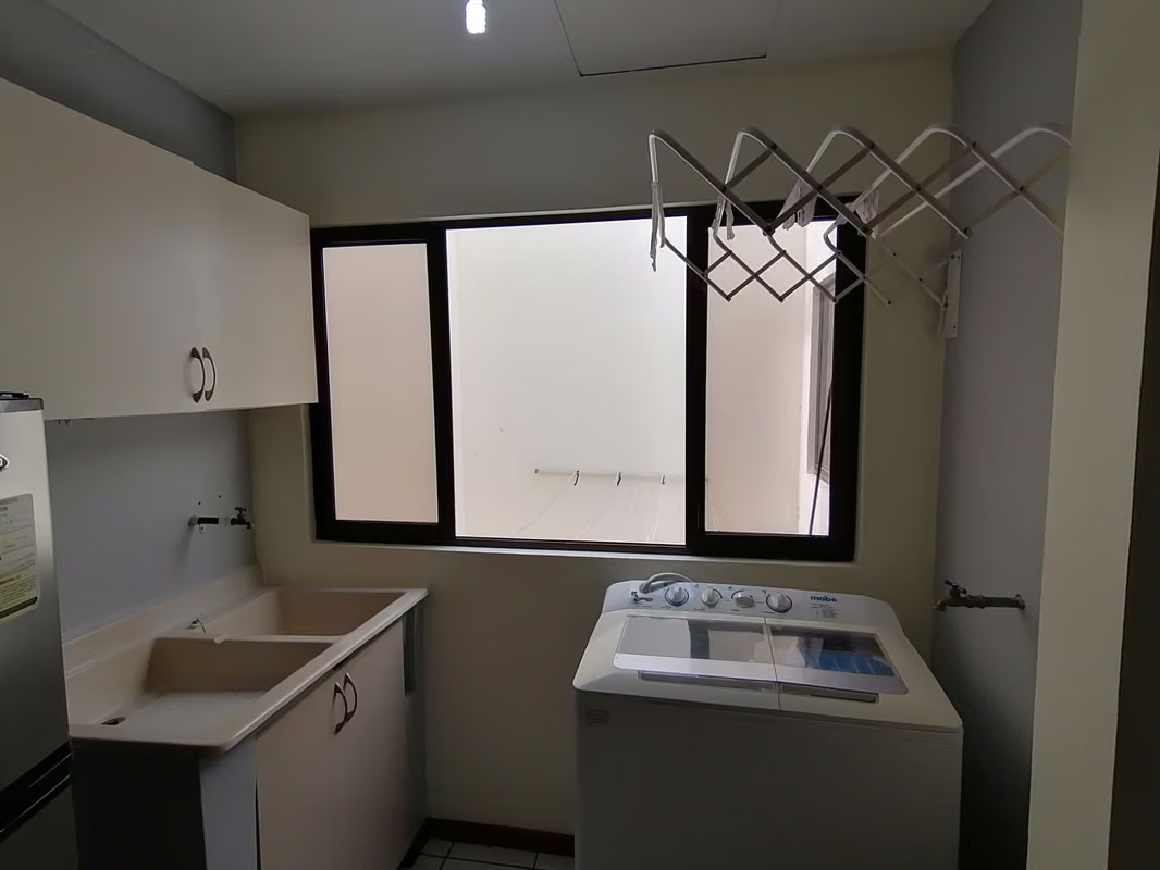 Acogedor apartamento en Moravia, ideal para pareja - foto 9