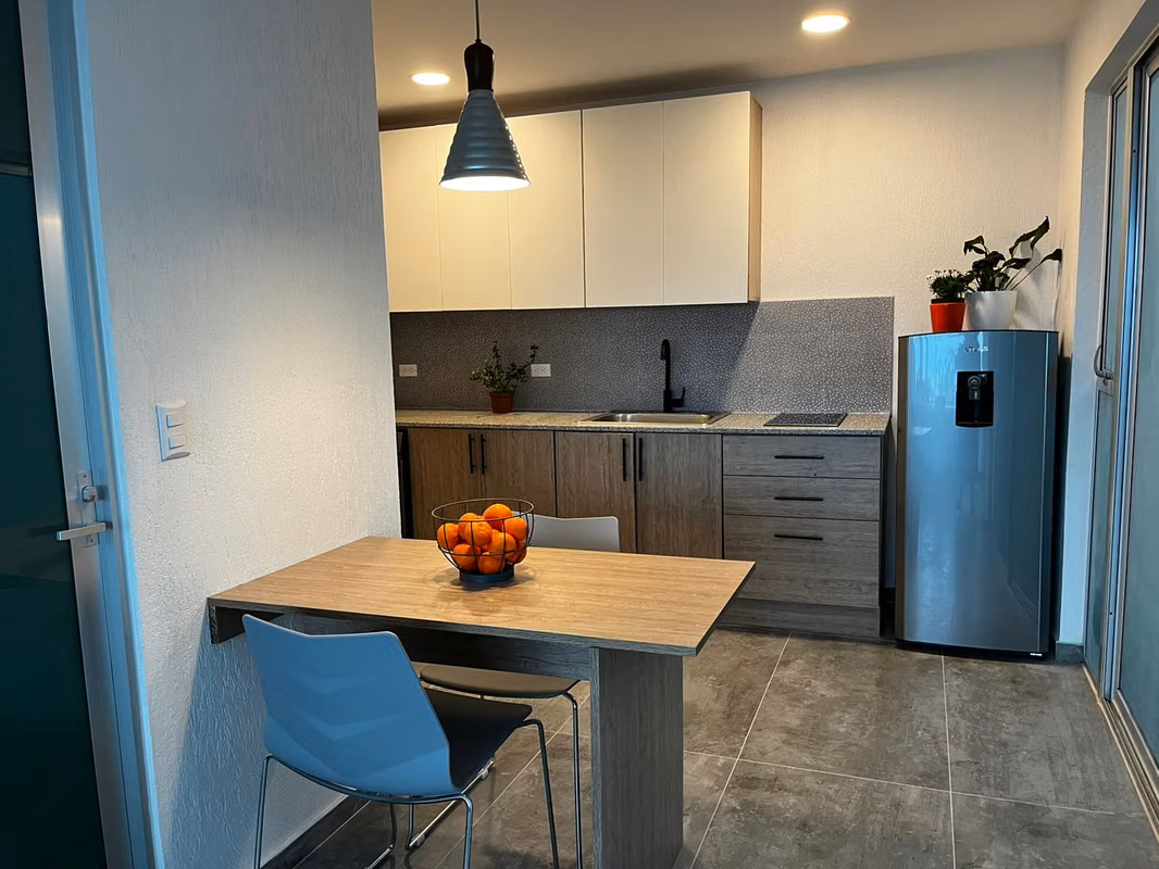 Acogedor apartamento tipo estudio en Escazú - foto 2