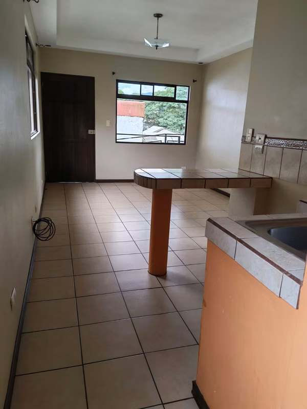 Acogedor apartamento en Sabanilla, Montes de Oca - foto 4