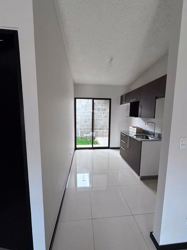 Casa moderna en condominio Reserva Moravia, Moravia - foto 4