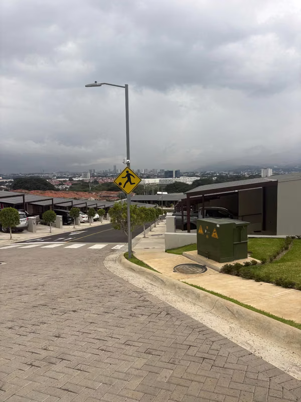 Hermosa casa nueva en condominio en Heredia - foto 12