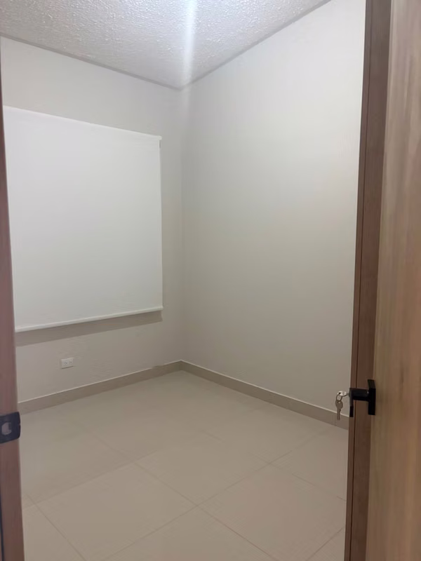 Hermosa casa nueva en condominio en Heredia - foto 9