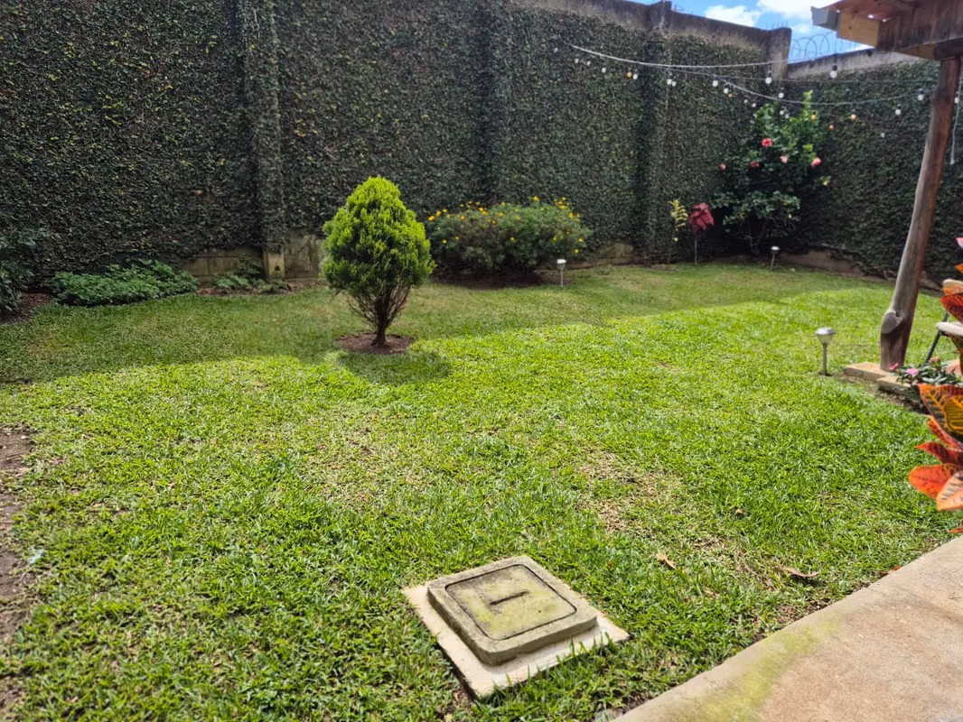 Amplia casa en condominio privado en Moravia con hermosa vista - foto 3