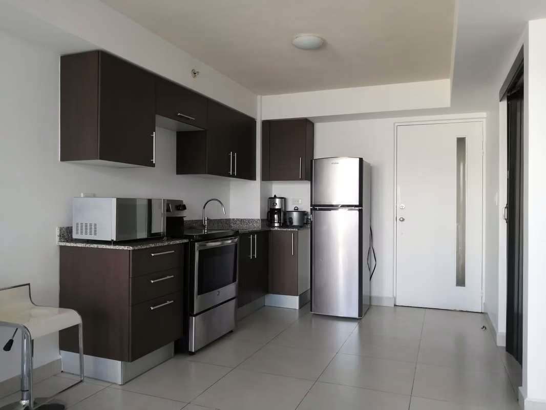 Hermoso Apartamento Amoblado en Condominio Alta Vista, Heredia - foto 3