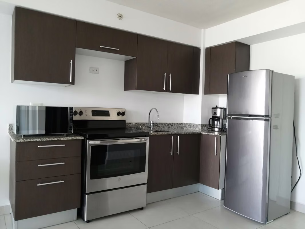 Hermoso Apartamento Amoblado en Condominio Alta Vista, Heredia - foto 4