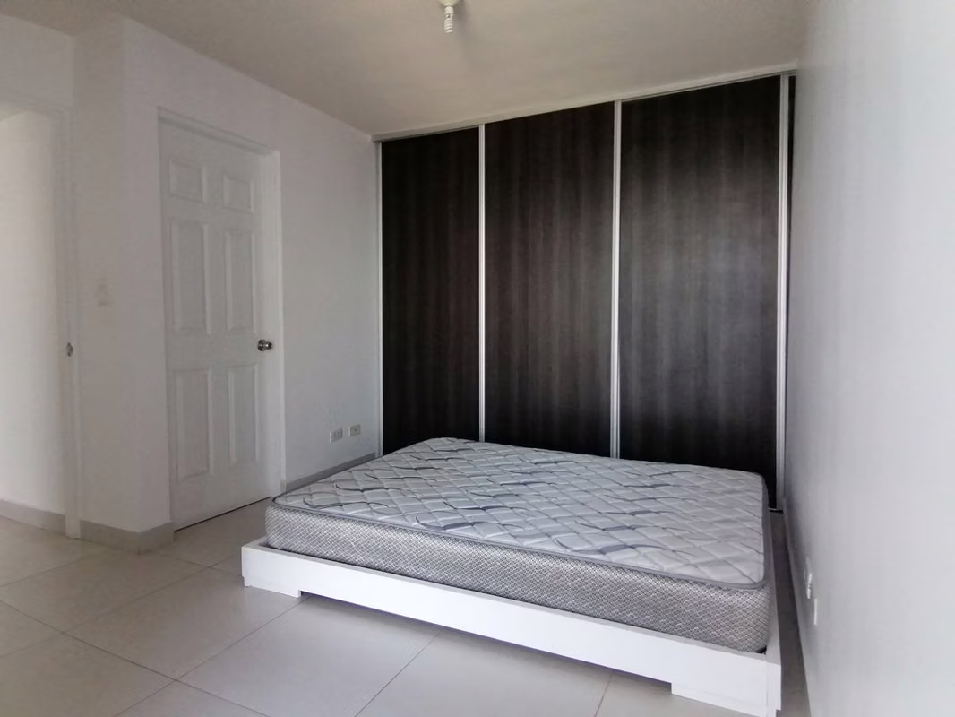 Hermoso Apartamento Amoblado en Condominio Alta Vista, Heredia - foto 9