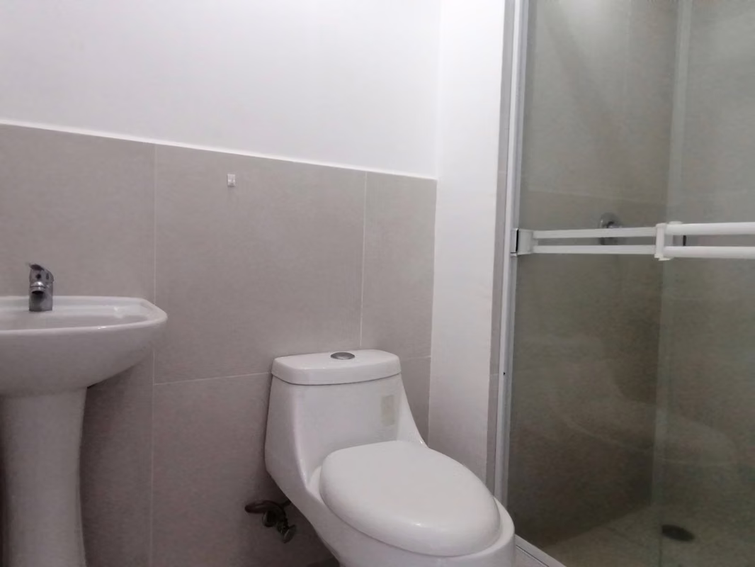 Hermoso Apartamento Amoblado en Condominio Alta Vista, Heredia - foto 10