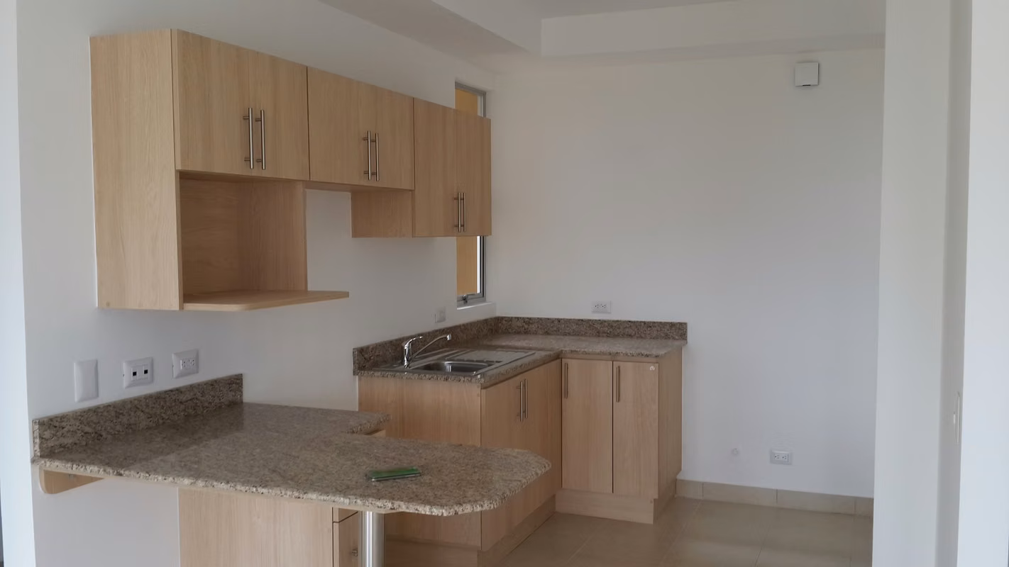 Apartamento en Condominio Fuente del Sol - Desamparados - foto 7