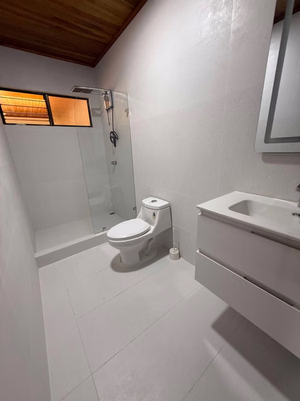 Casa Amueblada y Renovada en Atenas - Listo para Mudarse - foto 3