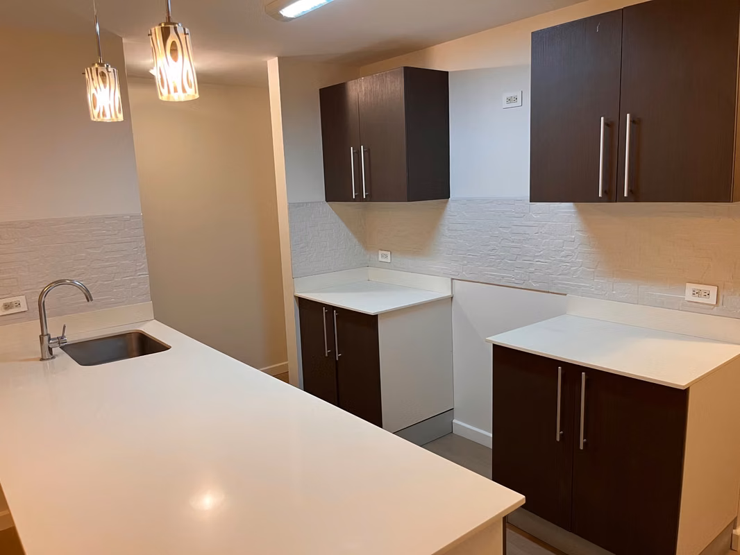 Moderno apartamento en condominio Vive Sabanilla 1