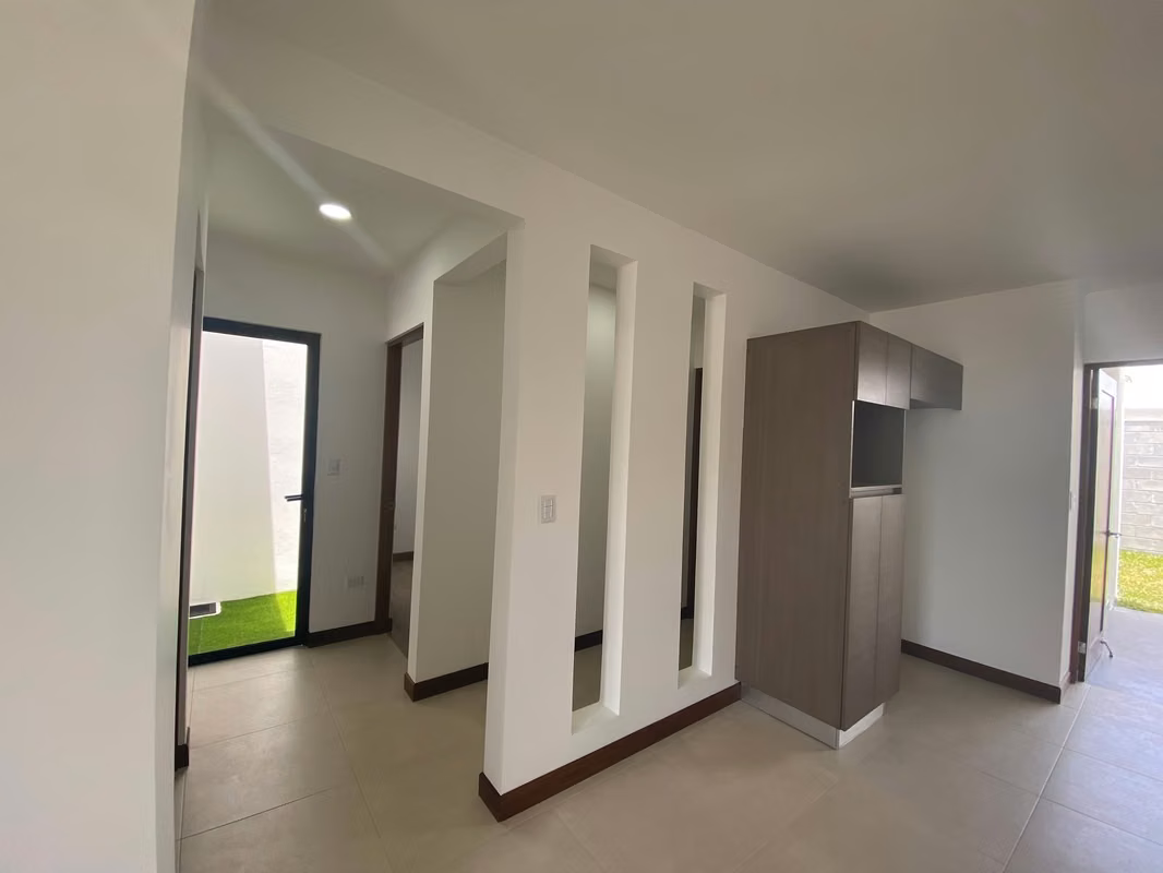 Casa Familiar Semi Amueblada en San Rafael de Oreamuno - foto 3