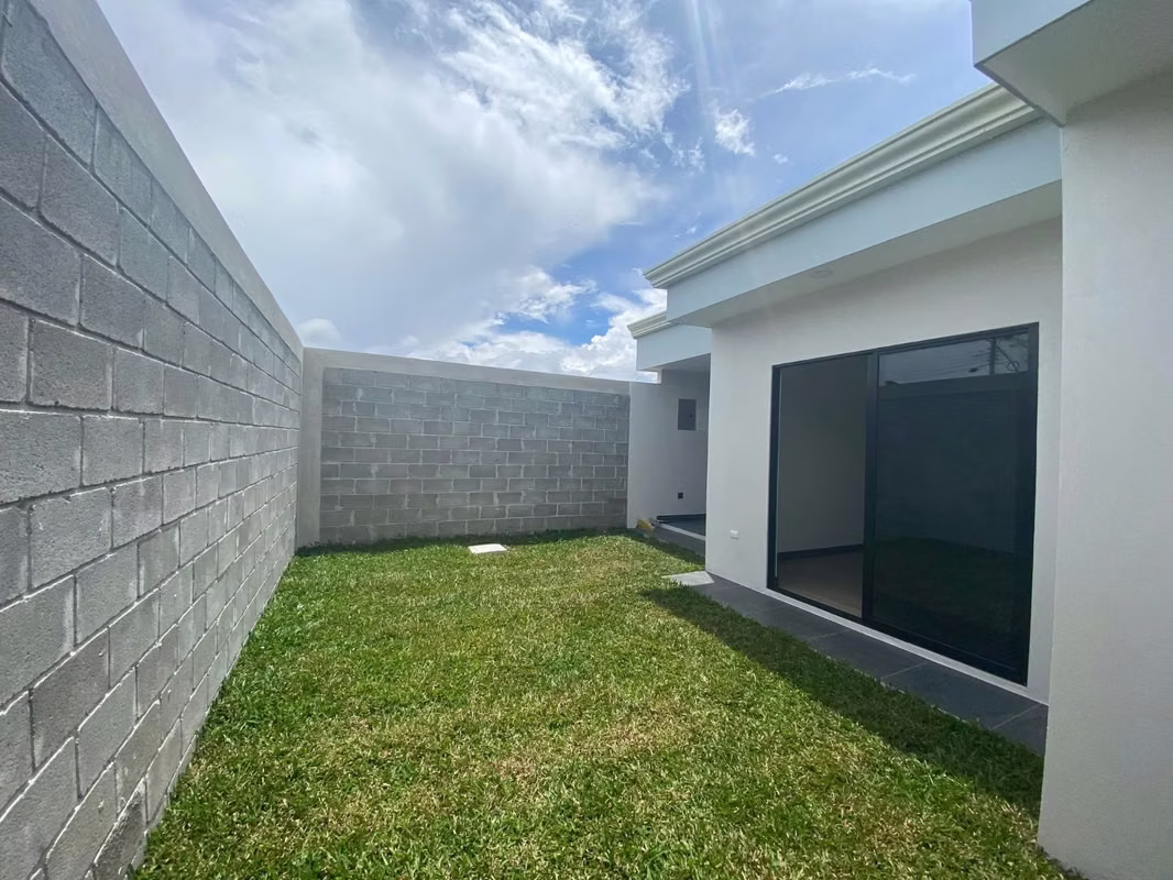 Casa Familiar Semi Amueblada en San Rafael de Oreamuno - foto 6