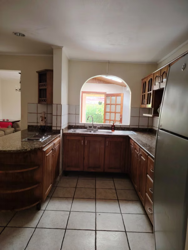 Hermosa casa en Sabanilla, Montes de Oca - Pet friendly - foto 3