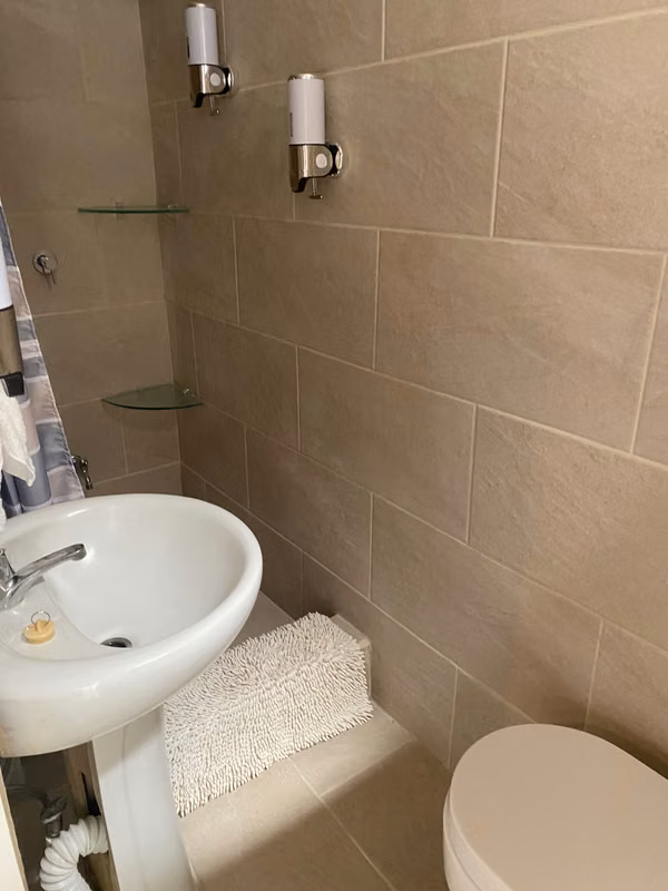 Apartamento Amueblado Cerca de la UNA en Heredia Centro - foto 7