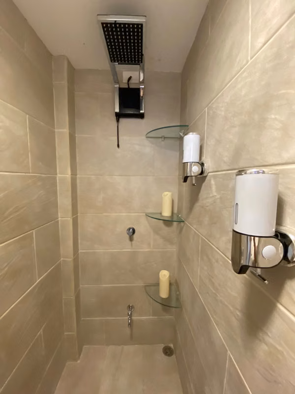 Apartamento Amueblado Cerca de la UNA en Heredia Centro - foto 9