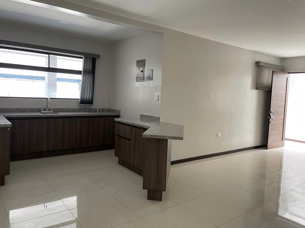 Apartamento cerca de TEC en hermoso residencial - foto 4