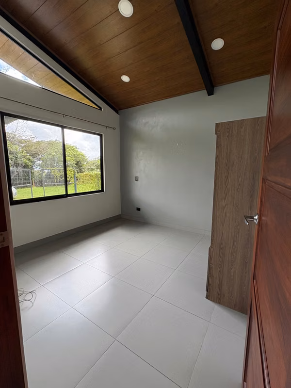 Casa moderna en San Isidro de Grecia con vistas naturales - foto 14