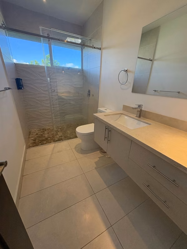 Hermosa casa amueblada en condominio en Heredia - foto 12