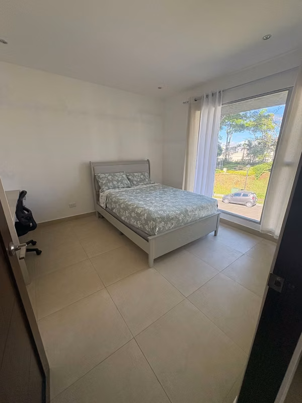 Hermosa casa amueblada en condominio en Heredia - foto 9