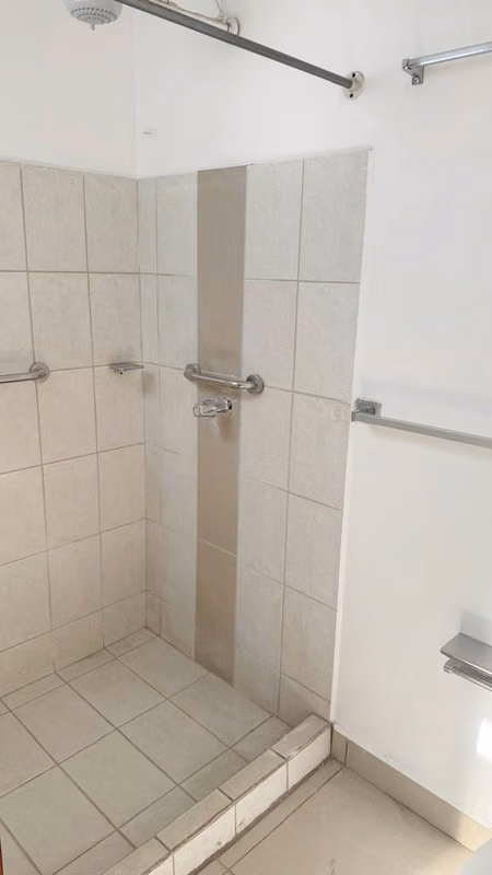 Casa en Alquiler en Tibás - Espacio Amplio y Seguro - foto 6
