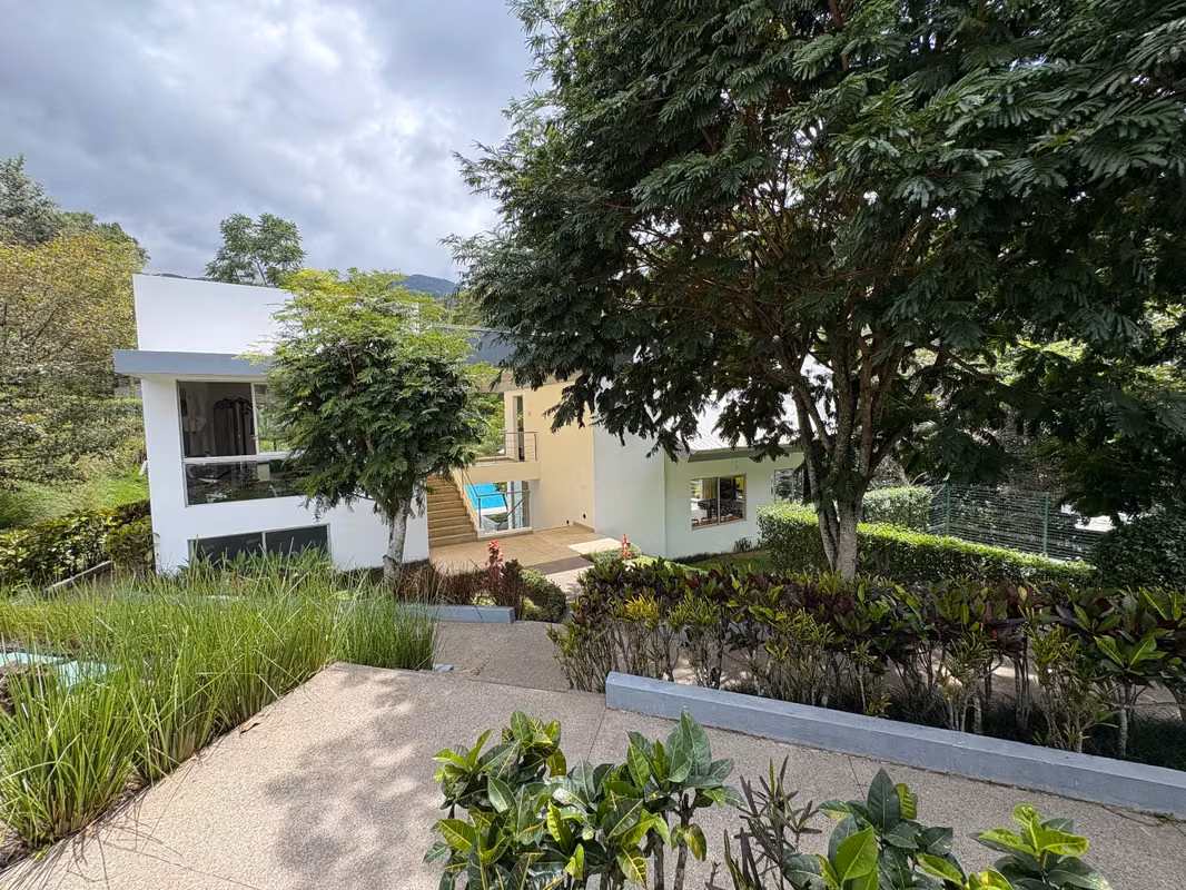 Apartamento en Condominio Bosques de Escazú - Pet Friendly - foto 4