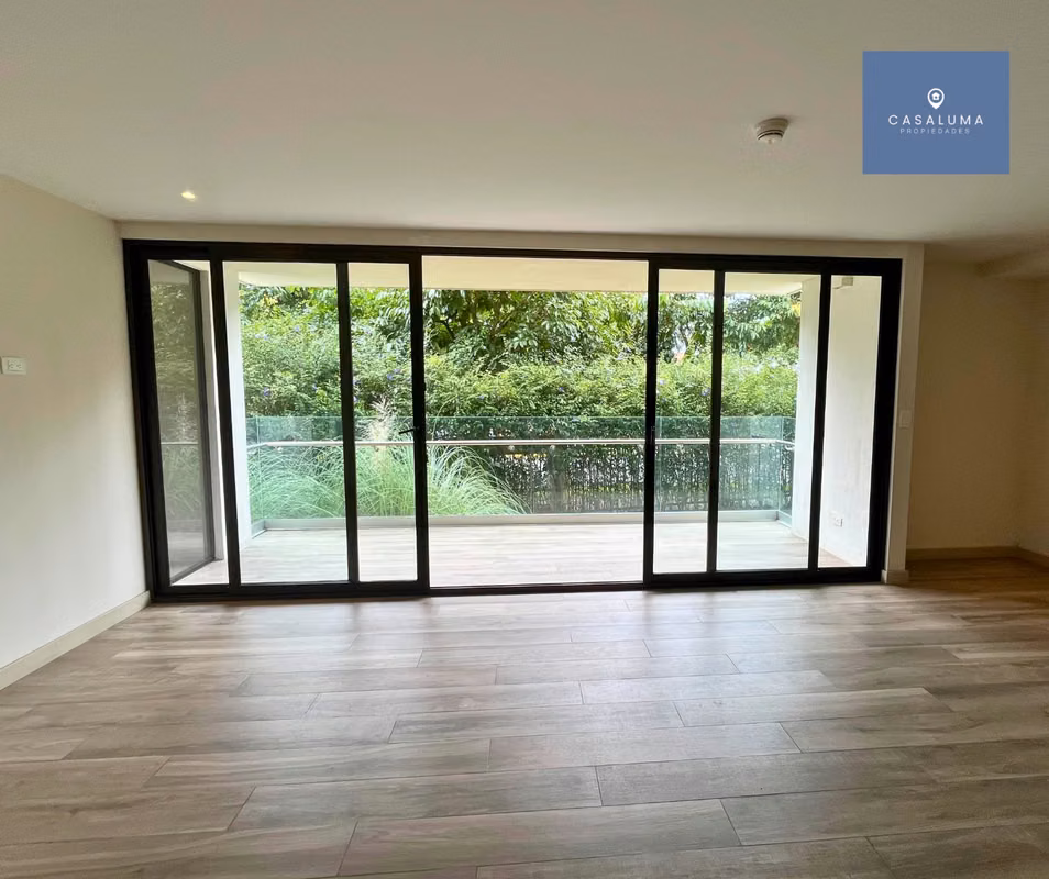 Moderno apartamento de 1 habitación en Santa Ana - foto 13