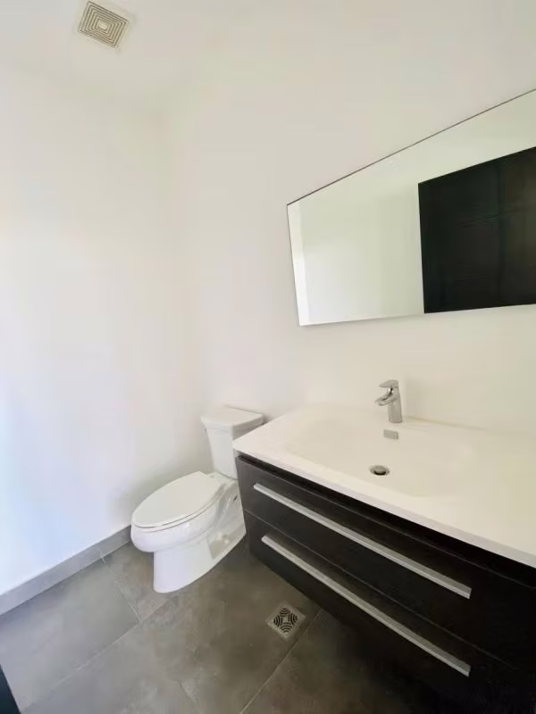 Moderno apartamento de 1 habitación en Santa Ana - foto 4