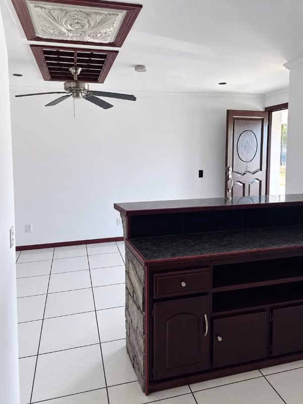Apartamento de 2 habitaciones en Tibás, San José - foto 4