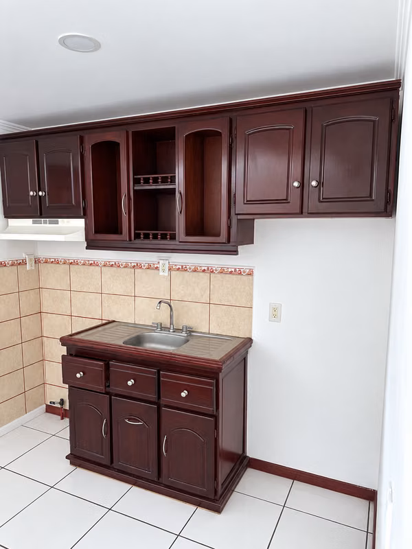 Apartamento de 2 habitaciones en Tibás, San José - foto 10