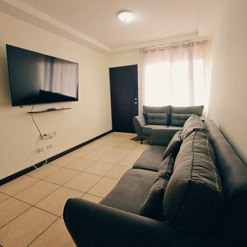Apartamento Amueblado en Tibás con Piscina y Servicios Incluidos - foto 5