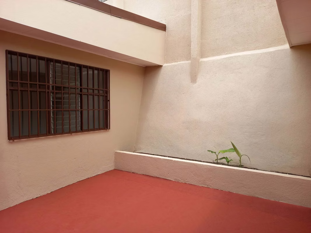 Amplia casa de una planta en Curridabat - foto 11